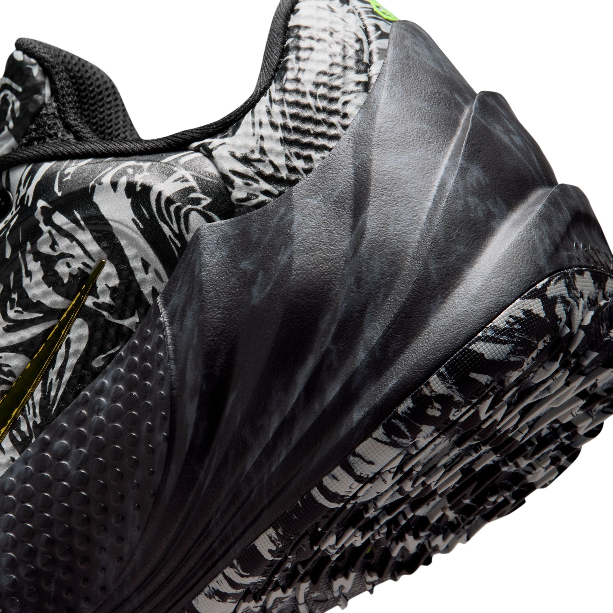 Nike Giannis Freak 8 "LX"